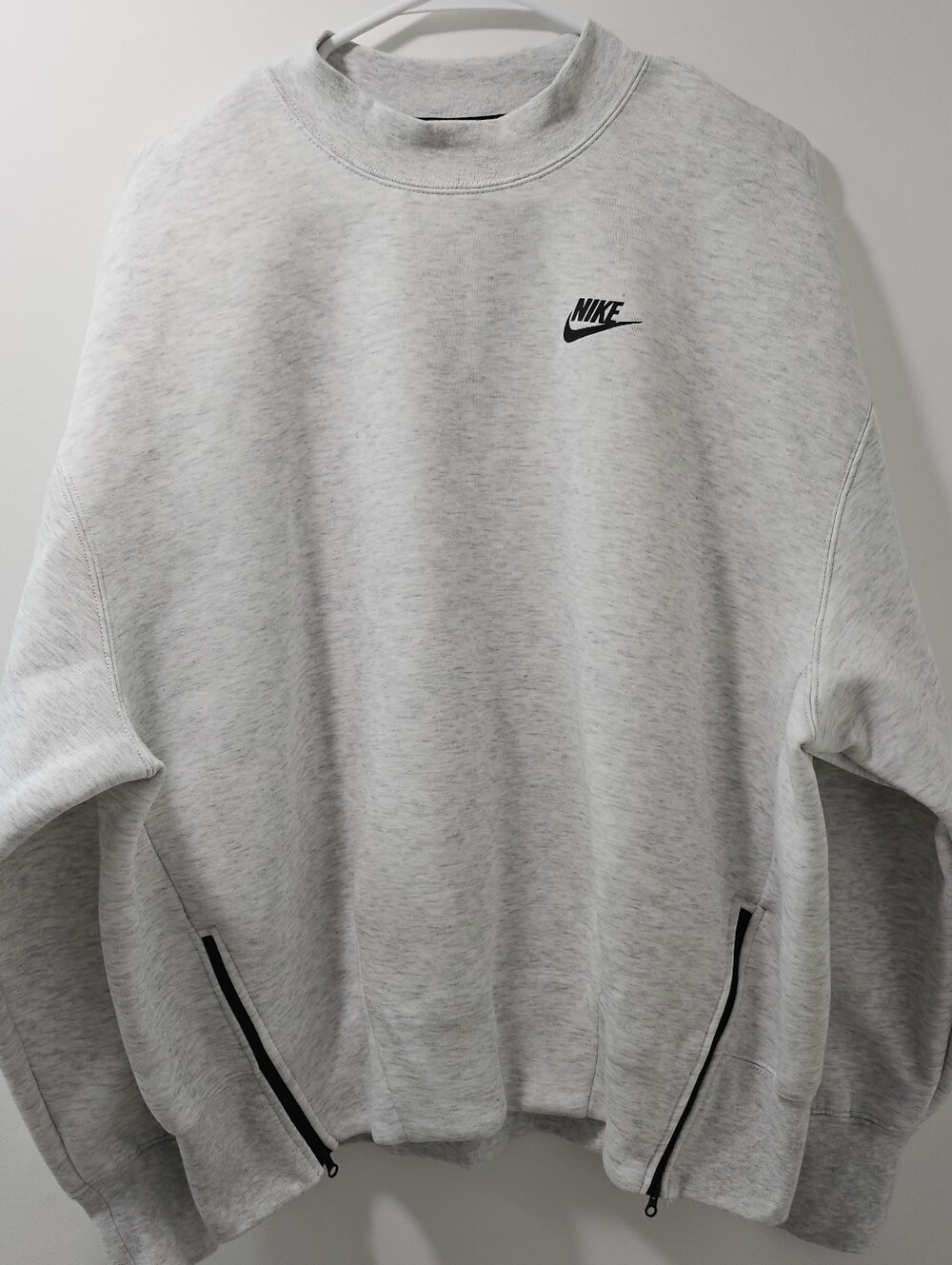 Nike Women's Sportswear Tech Fleece Oversized Crew-Neck Sweatshirt